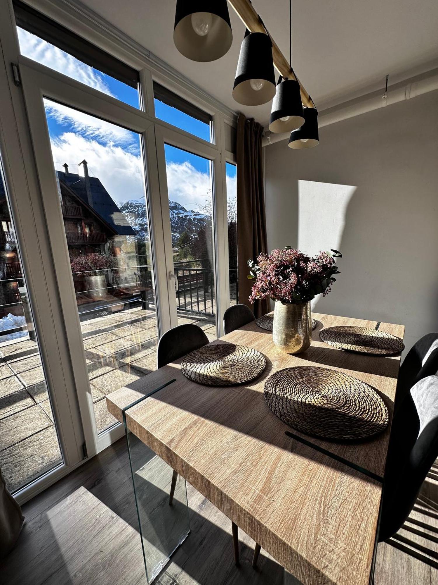 Precioso Apartamento Con Vistas A Pistas Y Garaje フォルミガル エクステリア 写真