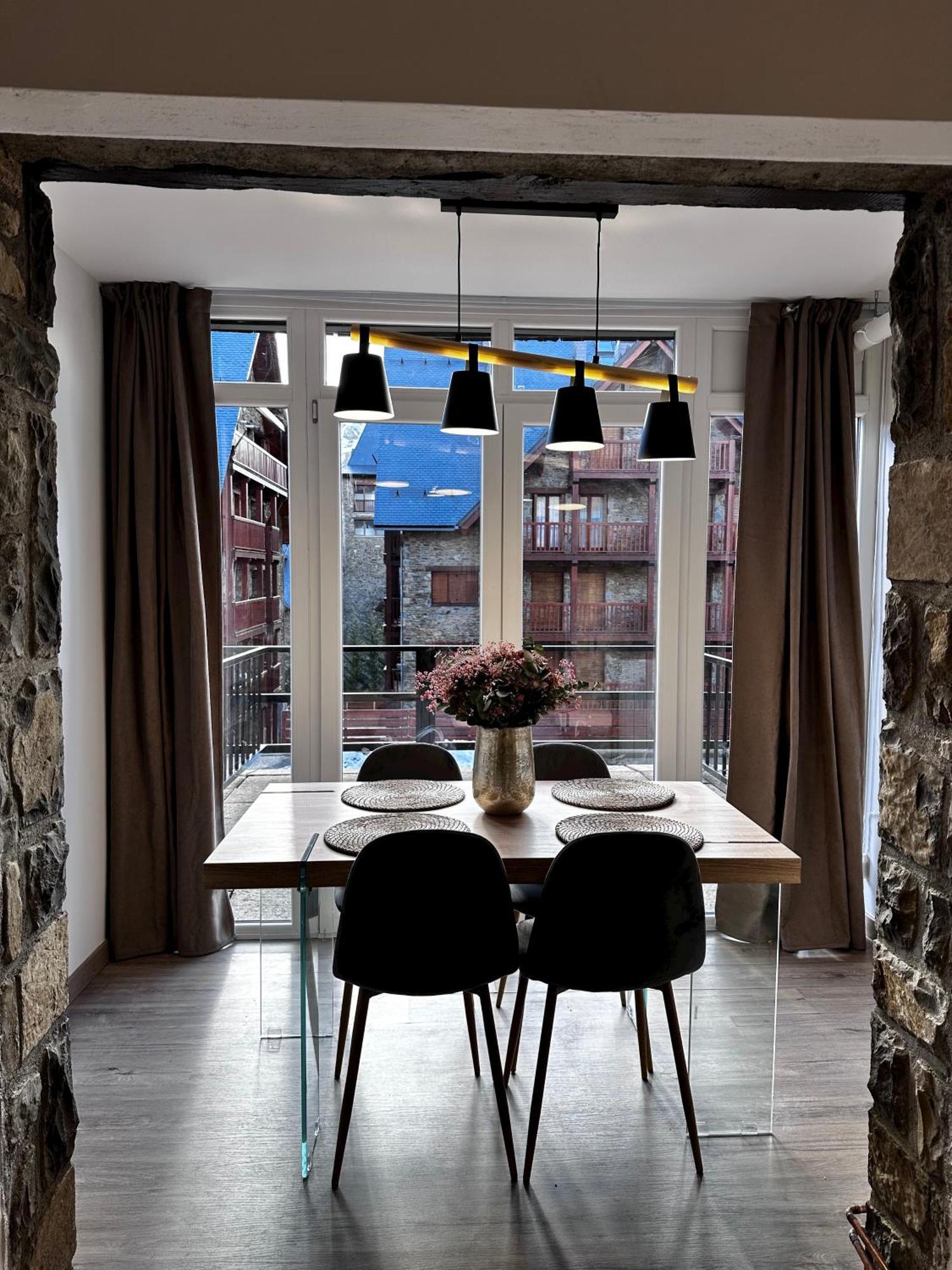 Precioso Apartamento Con Vistas A Pistas Y Garaje フォルミガル エクステリア 写真